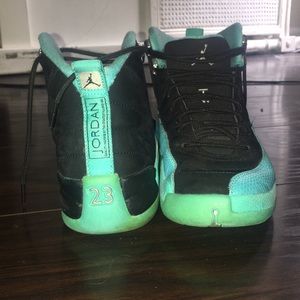 🖤 TEAL AND BLACK 23’s ( JORDANS ) 🖤